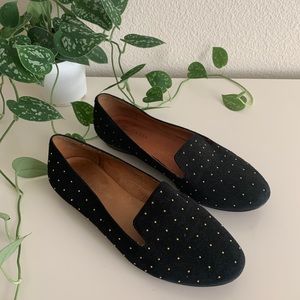 Madewell Suede Studded Teddy Loafers Size 7. 
✨🌿